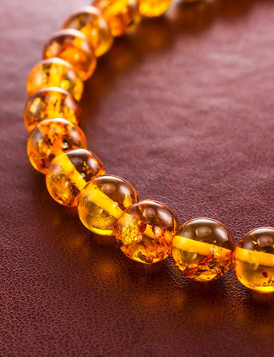 Chuỗi hạt cườm trang sức Amber Jewelry bằng đá hổ phách thiên nhiên (Shar cognac) - 600211002