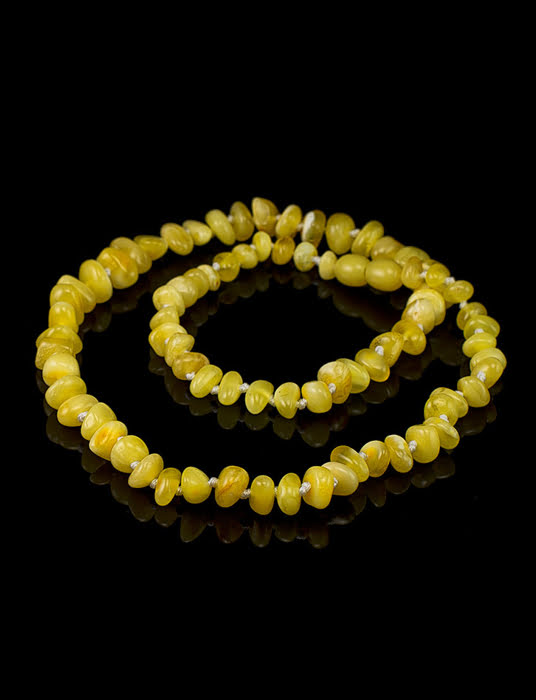Chuỗi hạt cườm trang sức Amber Jewelry bằng đá hổ phách thiên nhiên (Pebbles) - 700402369