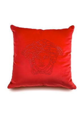 Gối Versace màu đỏ kích thước: 50x50 cm, ZCOV0002.Z4003