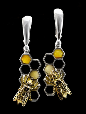 Bông tai trang sức Amber Jewelry bạc 22k đính đá hổ phách thiên nhiên (Winnie the pooh) phủ vàng - 706502139